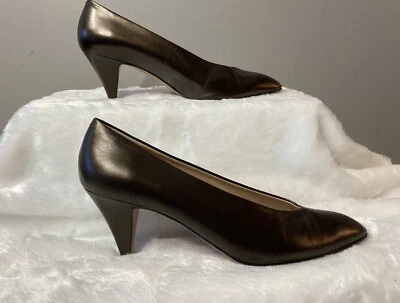 Amalfi 8.5 Women’s Metallic Bronze Leather Kitten Heel Pumps Classic Career Sexy - Image 1 of 4