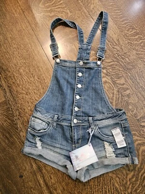 Pantalones cortos con tirantes de mezclilla Almost Famous talla 11 años nuevos con etiquetas Foto 1 de 4