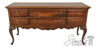 59931EC: Aparador Drexel estilo georgiano cereza Foto 1 de 4
