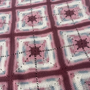 Vintage Handarbeit Granny Square Afghan Überwurf Decke gehäkelt rosa 68x46 - Bild 1 von 7