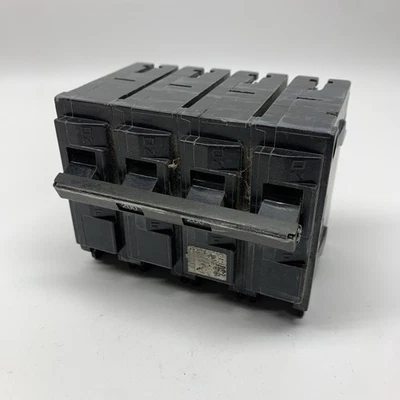 Siemens Q2200B 2 Pole 200 Amp 240V AC Type QPP Plug On Main Circuit Breaker - Image 1 of 3