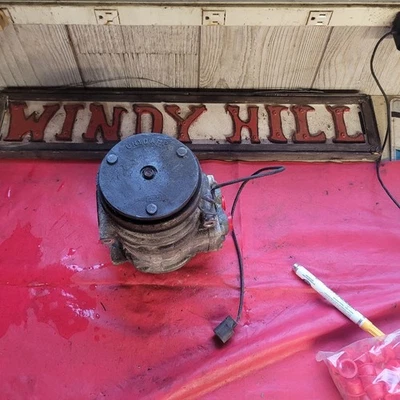 2002 KIA SPORTAGE AC Compressor Fits 02 SPORTAGE  - Image 1 of 4