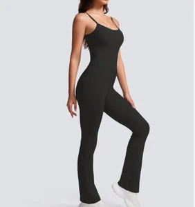 CRZ Yoga Butterluxe Flare Leg Bodysuit Jumpsuit Black Size Medium One Piece NWT - Picture 1 of 19