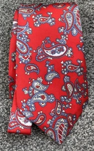 Corbata de poliéster con estampado de cachemira múltiple roja para hombre 3,5" de ancho 53" de largo - Imagen 1 de 3