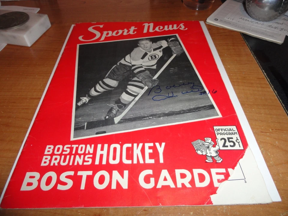 BOBBY HULL SIGNED PROGRAM 1ST GAME AT BOSTON GARDEN October 12, 1957 - Image 1 of 4