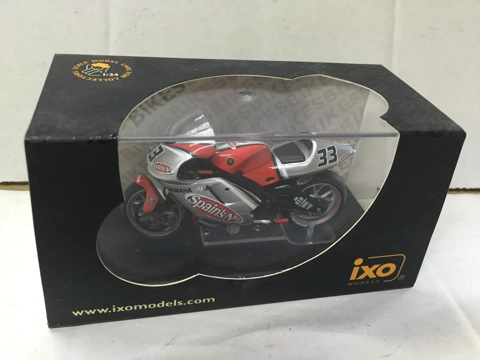 Modelos Ixo 1/24 YAMAHA YZR-M1 #33 M. Melandri Moto GP 2003 SIN USAR, EN CAJA Foto 1 de 1