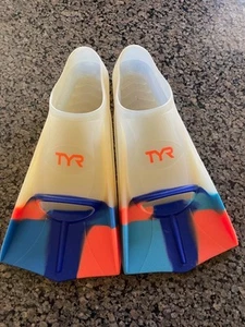 TYR Stryker Silicone Swim Fins Size 8-9 /41-42 Excellent Preowned - Picture 1 of 4
