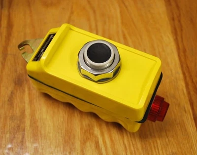 Square D Series A Pendant Station 9001AEQ3398G2 - NEW - Image 1 of 4