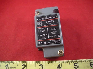 Cuerpo de interruptor límite Cutler Hammer E50SG Ser A2 solo retorno de gravedad utilizado - Imagen 1 de 4