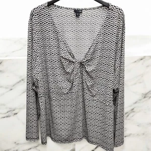 Blusa East 5th busto ceñido para mujer 5X gris flora cuello en V mangas largas informal  - Imagen 1 de 8