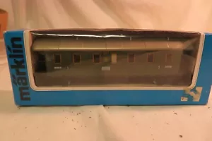 NUOVO CON SCATOLA MARKLIN #4101 DB #3 AUTOVETTURA M PISTA SCALA HO CALIBRO - Foto 1 di 3