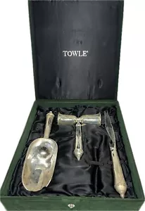 TOWLE Set 4 Pezzi Cocktail Bar Placcato Argento in Custodia Foderata in Velluto - Foto 1 di 8