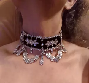 VICTORIAN STYLE CHOKER COLLAR ON VELVET RIBBON SILVERY W/ RHINESTONES ADJUSTS - Picture 1 of 7