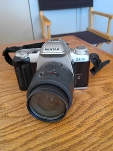 Pentax ZX-50 35mm SLR Film Camera with 35-80mm Lens for Parts or Repair - Picture 1 of 9
