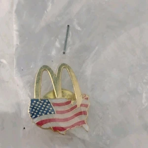 McDonalds Crew Pin - Amerikanische Flagge Amerika Golden Arches USA Territorial Vintage - Bild 1 von 4