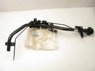 NOVA MANGUEIRA DE PESCOÇO DE ENCHIMENTO DE TANQUE DE COMBUSTÍVEL GENUÍNA FABRICANTE DE EQUIPAMENTO ORIGINAL para 2007-2012 Mazda CX-7 EG2142210F - Imagem 1 de 4