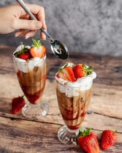 6 x Milkshake Glass Dessert Sundae Ice Cream Glasses American Style Soda - 340ml - Picture 1 of 8