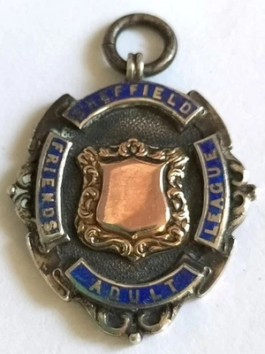 Vintage SILVER BADGE FOB SHEFFIELD FRIENDS ADULT LEAGUE 1913 Soccer memorabilia - image 1 of 4