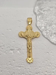 Saint Benedict Crucifix Jesus Cross 925 Sterling Silver 18K Gold Plated Pendant - Picture 1 of 3