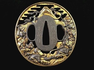 Edo period Japan antique genpei war Tsuba signed by Koshu Hikone Ju Mitsuyoshi  - Image 1 of 4