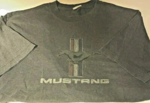 Mens Vintage Ford Mustang Gray T-Shirt L-XL Horse Red/White/Blue - Picture 1 of 3
