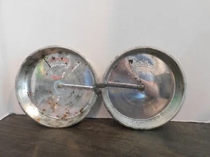 Vintage Bake King USA 8 1/4" Easy Release Slider Cake Pans Set Of 2 - Picture 1 of 4