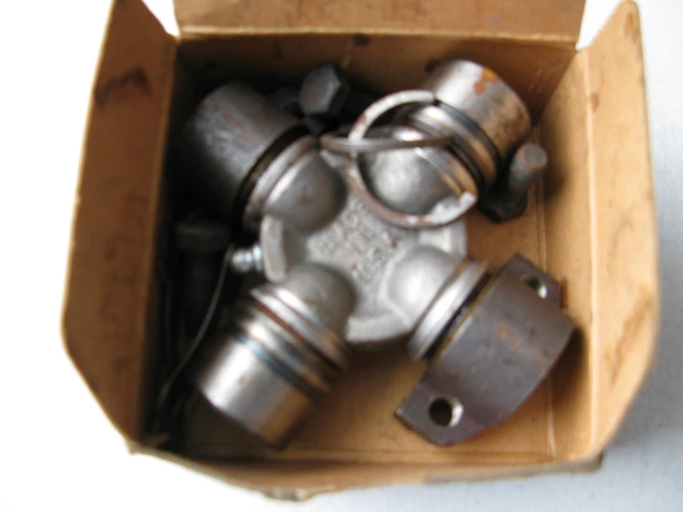 复古 Precision 531G 通用接头 适合凯迪拉克 Oldsmobile 1954 - 1956 — 第 1/2 张图片