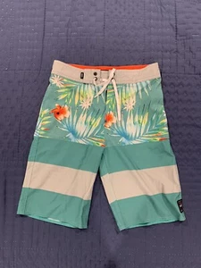 Vans Boys Swim Trunks Size 14-27 Floral Hawaiian Tropical Design - Picture 1 of 5