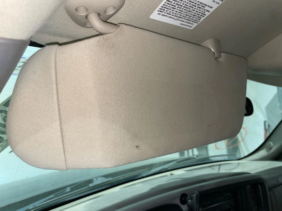 2003 - 2007 Chevy Silverado 3500 Driver LH Left Gray-922 Sun Visor - Image 1 of 2