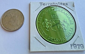 Krewe Of Terreanians Super Friends & Foes 1979 Mardi Gras Doubloon #1011 - Green - Bild 1 von 3