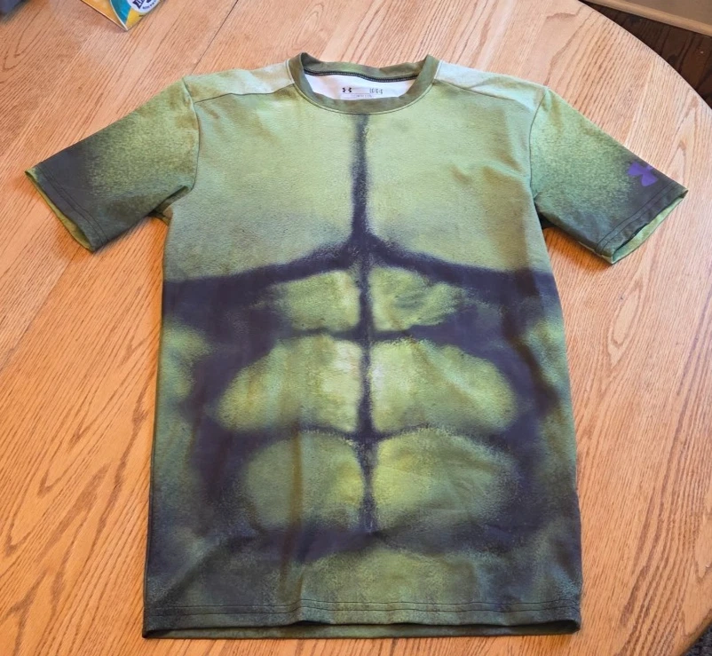 Under armour compression shirt large hulk - Image 1 of 1