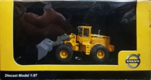 HOBBY & WORK VOLVO L150C Escavatore gommato - scala H0 - Foto 1 di 7