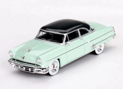 LINCOLN Capri - 1954 - 2-tone green - Mini GT 1:64 - Immagine 1 di 4
