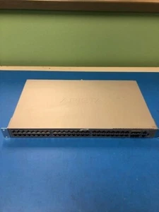 Arista 7010T-48 Interrupteur 48 ports géré montable en rack - Photo 1/5