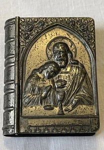 Vintage Miniatur Rosenkranz in Bibelform Metalldose Jesus und Madonna lesen ** - Bild 1 von 9