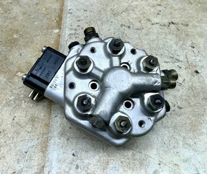 1990-1993 Mercedes R129 W124 300CE 300SL Fuel Distributor 0438 101 044 - Foto 1 di 10