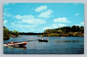 Postcard MN Minnesota Scenic Lake View Boats People - Picture 1 of 2
