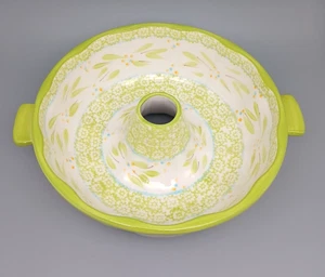 Temptations By Tara- Old World Lime Green- 10" Bundt Pan w Lid - Picture 1 of 9
