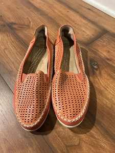 Earth Origins Orange Perforated Flats Lark Lizzy Size 10 - Picture 1 of 7