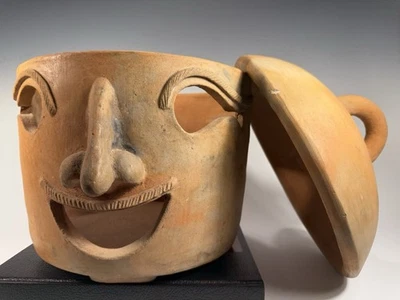 Monumental Arte Popular Terracota Cara Forma Linterna Maceta con Tapa aprox. siglo XX Foto 1 de 4
