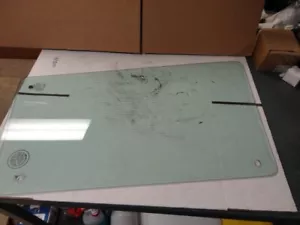 John Deere Windowpane L213353 OEM Glass - Picture 1 of 5