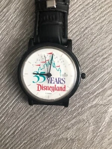 MONTRE LORUS COMMÉMORATIVE WALT DISNEY WORLD 35 ANS DISNEYLAND MICKEY MOUSE !! - Photo 1/5