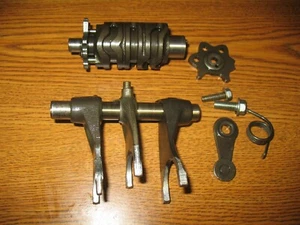 1987 XL600R TRANSMISSION SHIFT DRUM AND FORKS HONDA XL 600 24300-MG2-000 - Picture 1 of 3