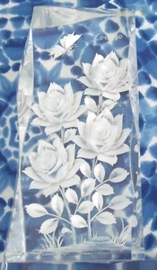 Vintage LORENZO Signed Etched Butterfly Roses Lucite Paperweight LOVELY!! - Picture 1 of 16
