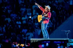 Garth Brooks und Dolly Parton Country Superstars - 4x6 Hochglanz gedrucktes Foto - Bild 1 von 1