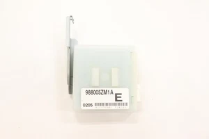 Módulo de control de posición del conductor de memoria Infiniti QX80 2017-2024 OEM 988005ZM1A - Imagen 1 de 11