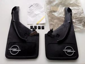 NUOVO NOS set paraspruzzi paraspruzzi posteriore originale Opel Corsa A CC - Foto 1 di 8