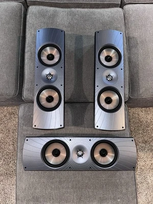 Altavoces de cine en casa Paradigm 7.0.0, 3 LCR Cinema220v3, 4 monitores ADP-190v5 Foto 1 de 4