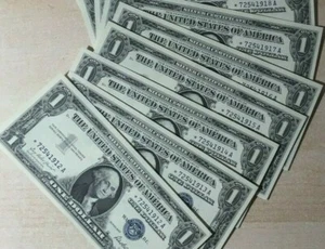 One 1957 $1.00 Star Note Uncirculated SILVER CERTIFICATE⭐️STAR NOTE⭐️ - Picture 1 of 1