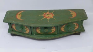 Portagioie in legno verde sole e luna artigianale indonesiano/balinese - Foto 1 di 6